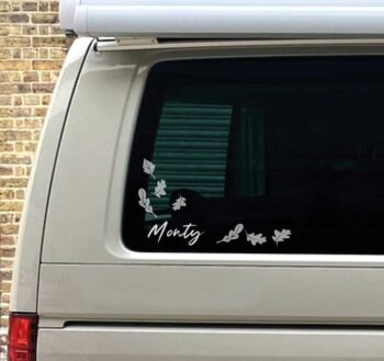 Monty Leaves